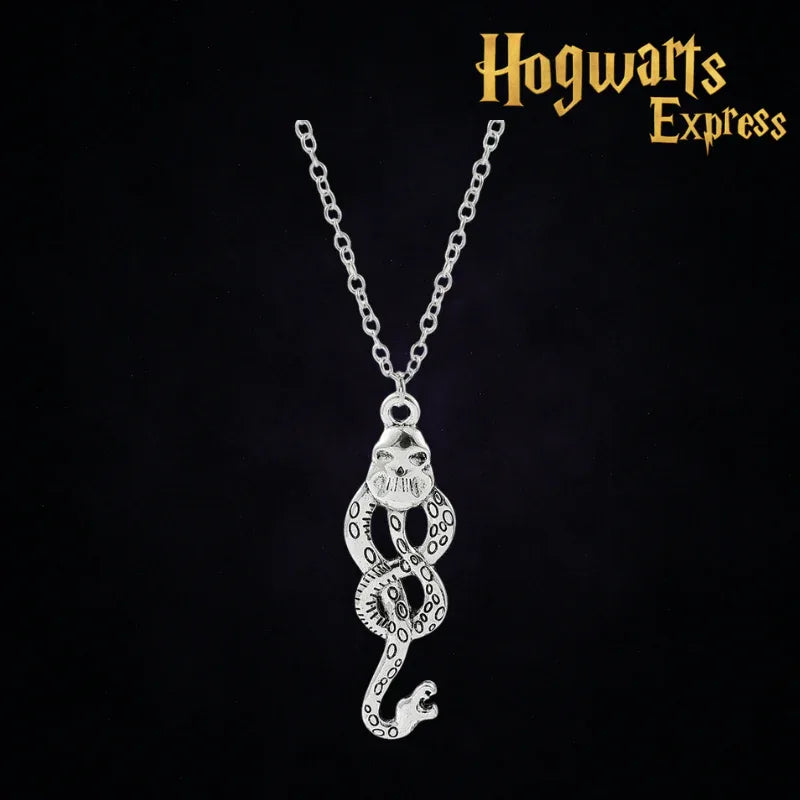 Colar Marca das Trevas – Símbolo dos Bruxos das Sombras - Hogwarts™ Express