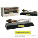 Caneta Mágica Vassoura Levitante Nimbus 2000 & Firebolt - Hogwarts™ Express