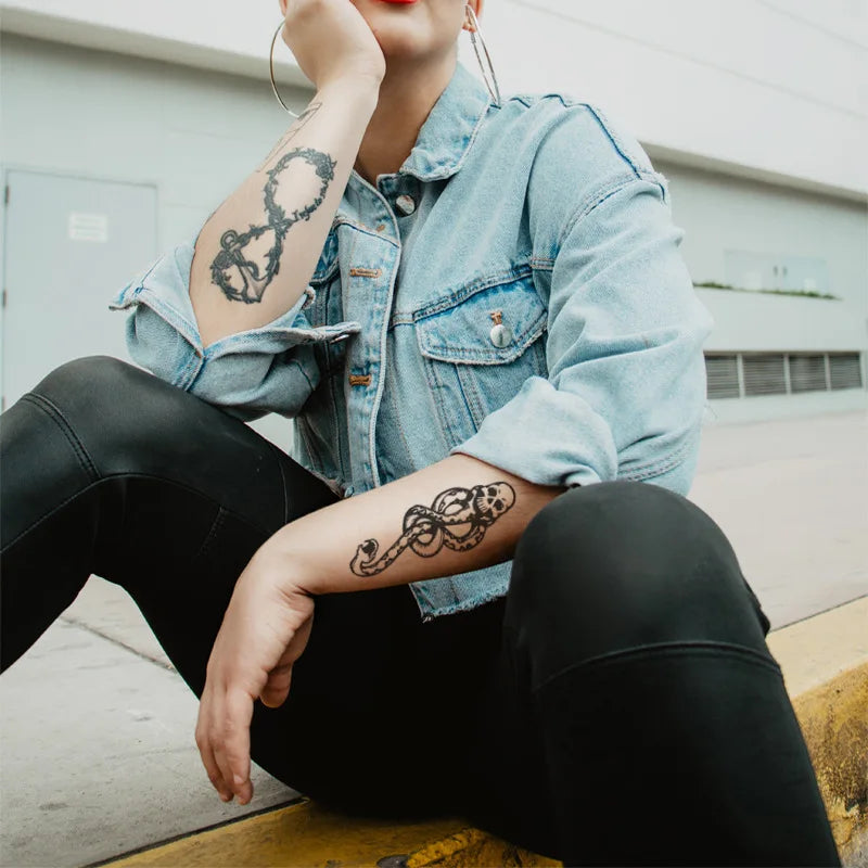 Tatuagem Temporária da Marca Negra — Kit Festa & Cosplay