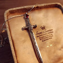 Espada de Godric Gryffindor – Colar Oficial de Honra e Coragem - Hogwarts™ Express