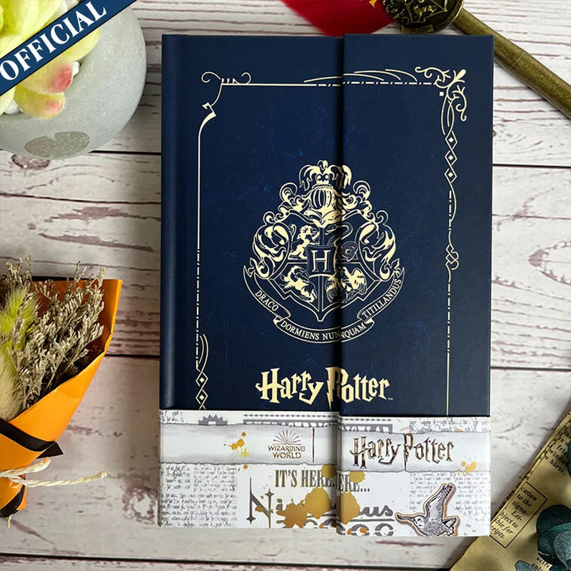 Caderno Retrô Hogwarts — Edição Oficial Wizarding World