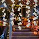 Guirlanda Mágica das Cartas de Hogwarts™ – Decoração Flutuante de Aceitação - Hogwarts™ Express