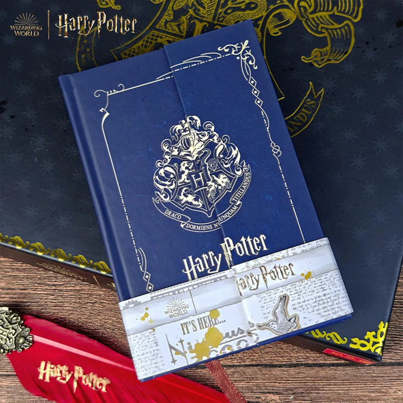 Caderno Retrô Hogwarts — Edição Oficial Wizarding World