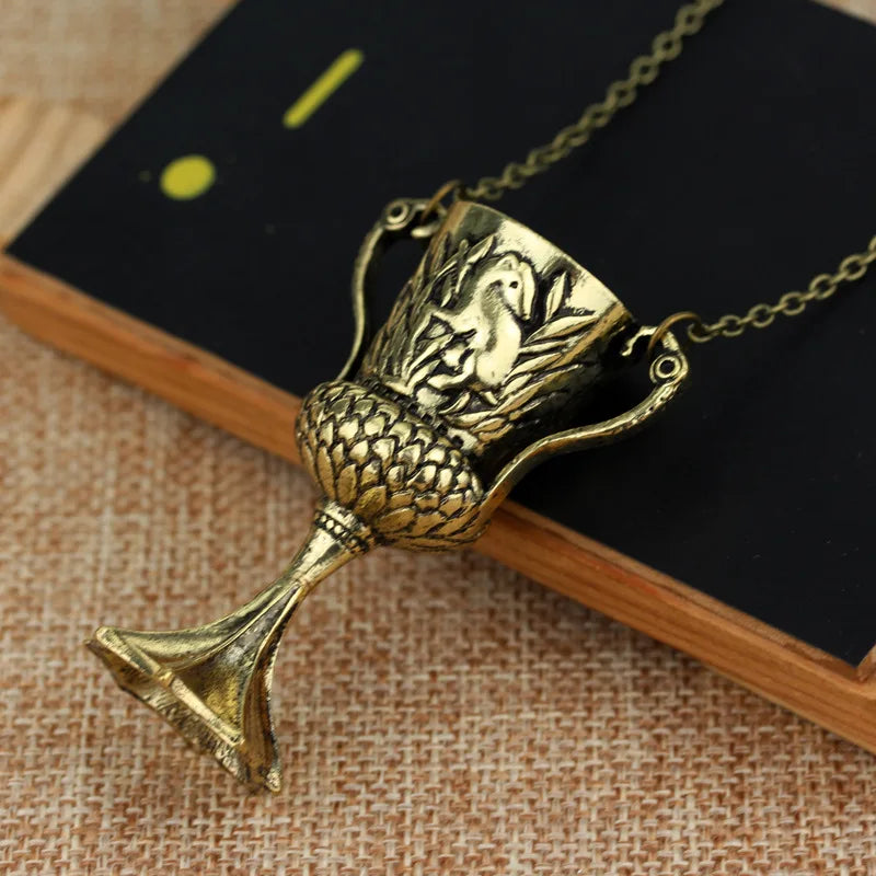 Colar Taça da Lufa-Lufa — Horcrux de Voldemort