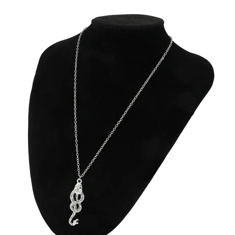 Colar Marca das Trevas – Símbolo dos Bruxos das Sombras - Hogwarts™ Express